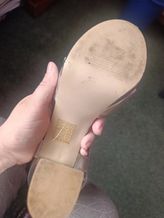 Tacones plateados