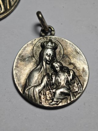 Medallas de plata Virgen del Carmen y de Jesús