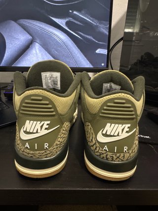 Jordan 3 Olive