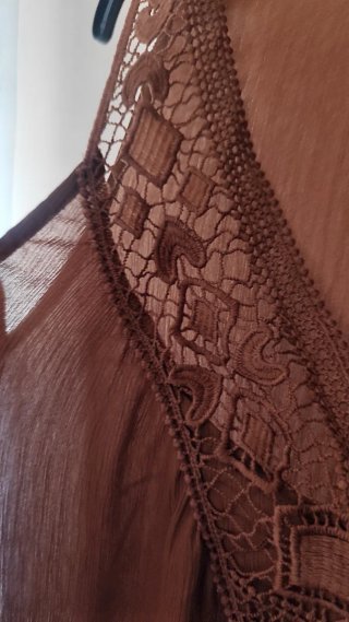 Blusa Esmara Talla M Encaje Marrón
