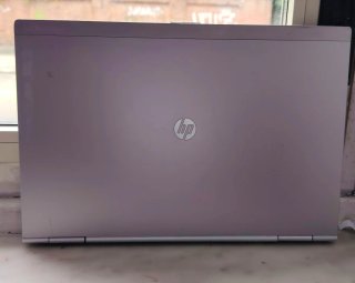 HP Elitbook i5 8GB RAM 250GB SSD
