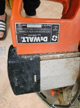 Sierra Ingletadora DeWalt DW 250