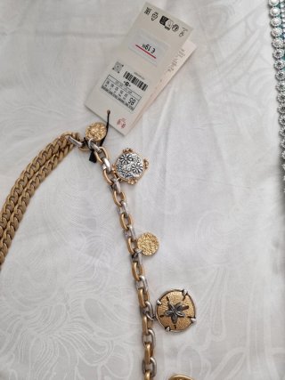 Cinturón cadena con abalorios oro y plata zara