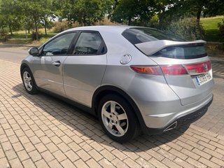 Honda Civic 1.8 140cv Automático
