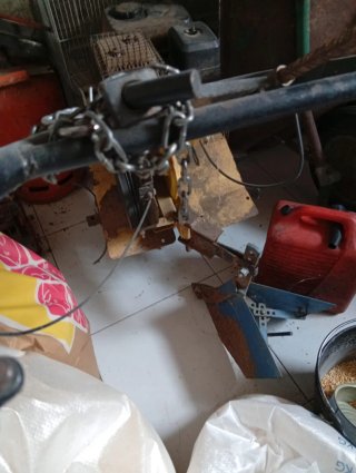 Motoazada con motor de gasolina