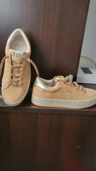 Zapatillas Tamaris Beige y Dorado Mujer
