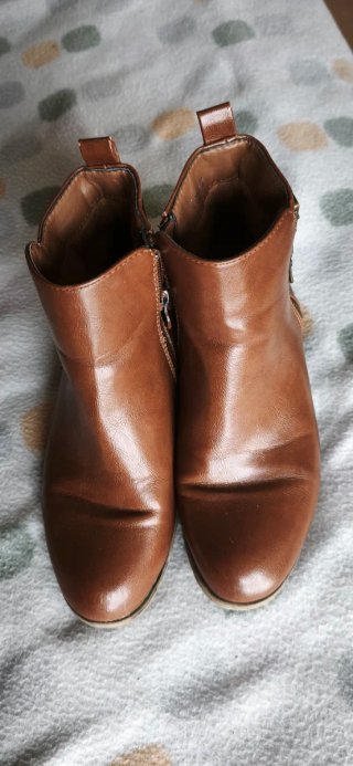 BOTINES