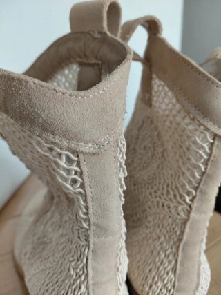 Botines Cesare Gaspari Beige Verano