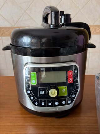 Olla GM Deluxe con Accesorios