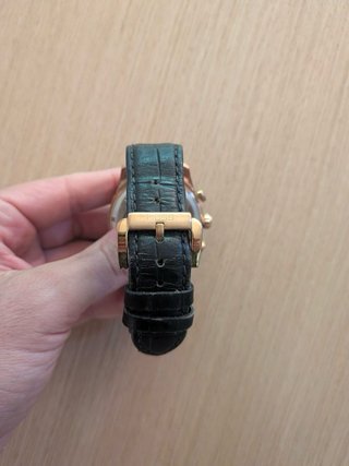 Reloj Müss Negro y Dorado