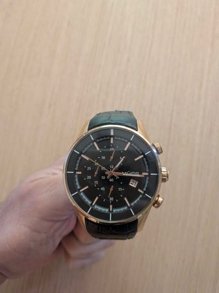 Reloj Müss Negro y Dorado