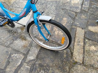Bicicleta infantil azul