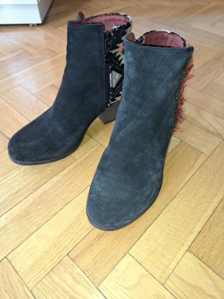 Botines Desigual Negros y Multicolor Talla 37