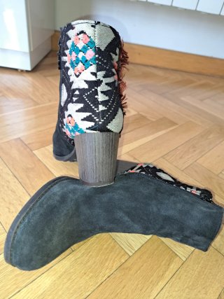 Botines Desigual Negros y Multicolor Talla 37