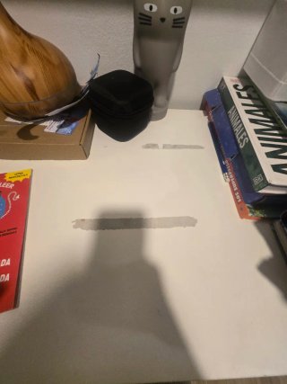 Cómodas y armario blanco Ikea