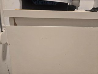 Cómodas y armario blanco Ikea