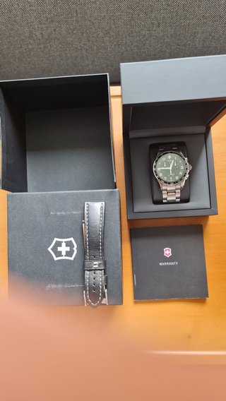 Reloj Victorinox Chrono Classic Negro 44mm