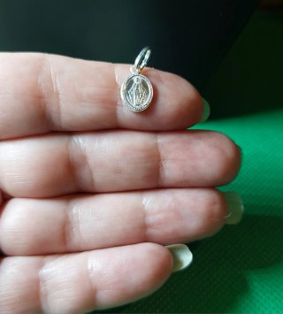 Medalla de la Virgen Milagrosa de Plata de Ley
