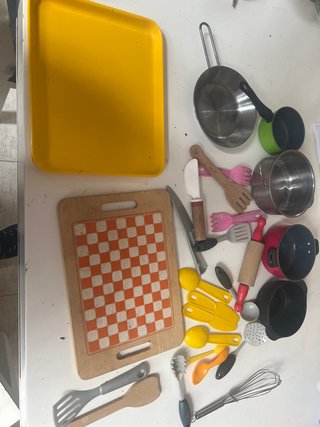 Juego Cocina Juguete: Cazuelas, Bandejas y cubiert