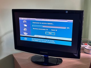 Televisor Samsung 22 Negro necesita TDT