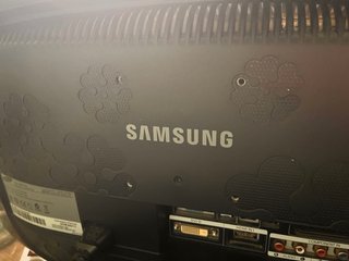 Televisor Samsung 22 Negro necesita TDT