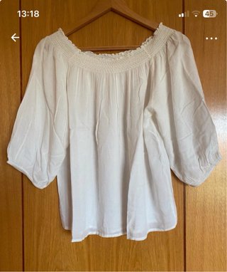 Blusa blanca escote elástico