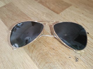 Gafas de sol Ray-Ban doradas niños