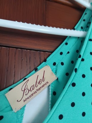 Traje de flamenca verde lunares negro