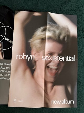 Vinilo Robyn Delux + extras