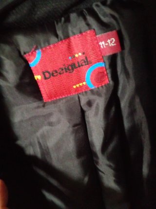 Chaqueta Desigual niña negra y fucsia