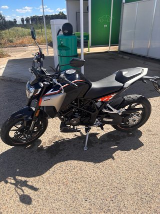 Kove 125cc Negra/Naranja