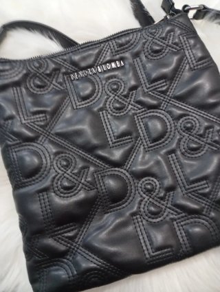 Bolso Negro Devota & Lomba