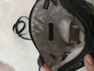 Bolso Negro Devota & Lomba