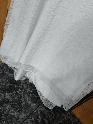 Abito da Sposa in Pizzo Bianco
