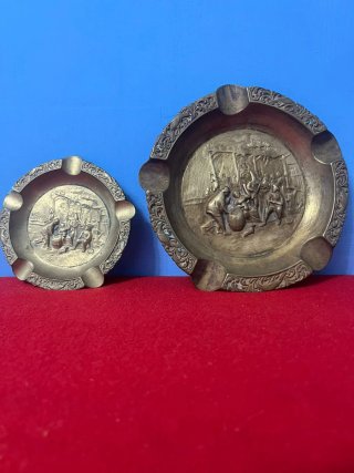 2 Portacenere antichi in ottone