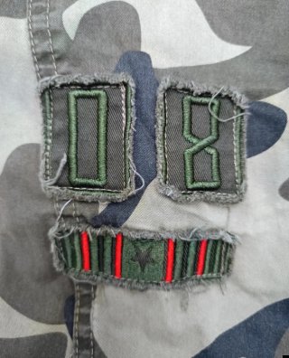 Chaqueta militar Bershka camuflaje