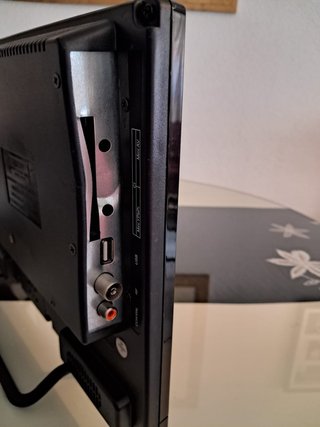 Televisor 16 Nevir TDT HD Monitor PC