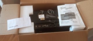 Pantalla autoamplificada Fender Tone Master FR12