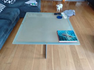 Mesa baja cristal de diseño. Recoger en persona
