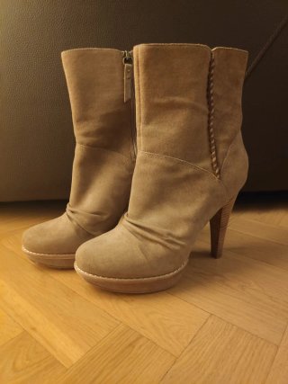 Botines UGG Beige Talla 40 Sin Estrenar