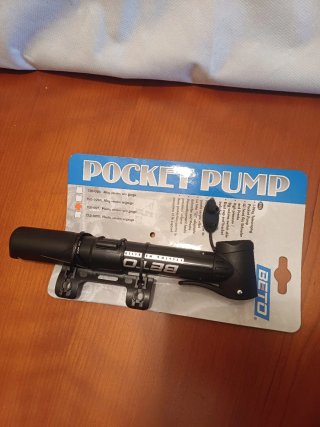 Bomba de Bicicleta Beto Pocket Pump