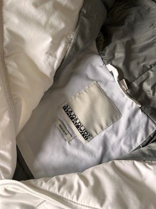 Chaqueta Napapijri Blanca con Capucha
