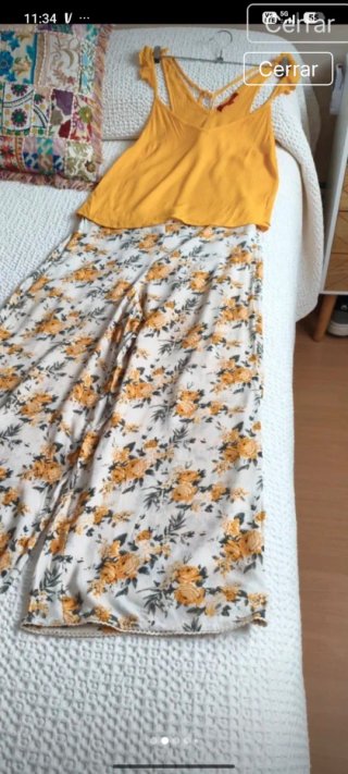 Conjunto Guess Top y Pantalón