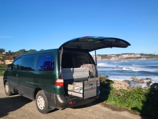 Hyundai H-1 1998