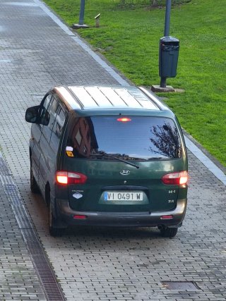 Hyundai H-1 1998