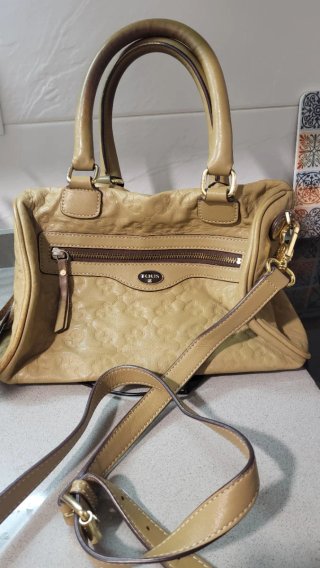 Bolso Tous Beige con Interior Verde