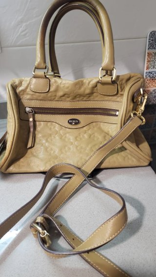 Bolso Tous Beige con Interior Verde