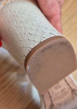 Sandalias Uterqüe beige. Usadas en dos ocasiones