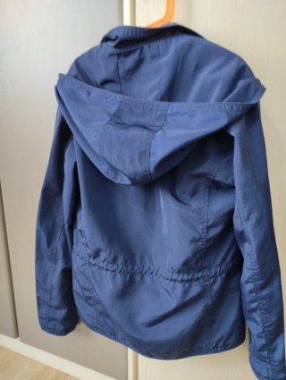 Chaqueta azul eléctrico Talla S. Entretiempo