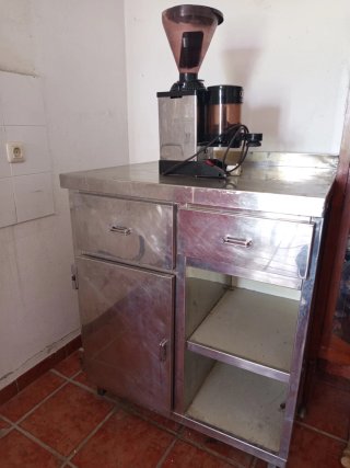 Mueble Acero Inoxidable con Cafetera Profesional